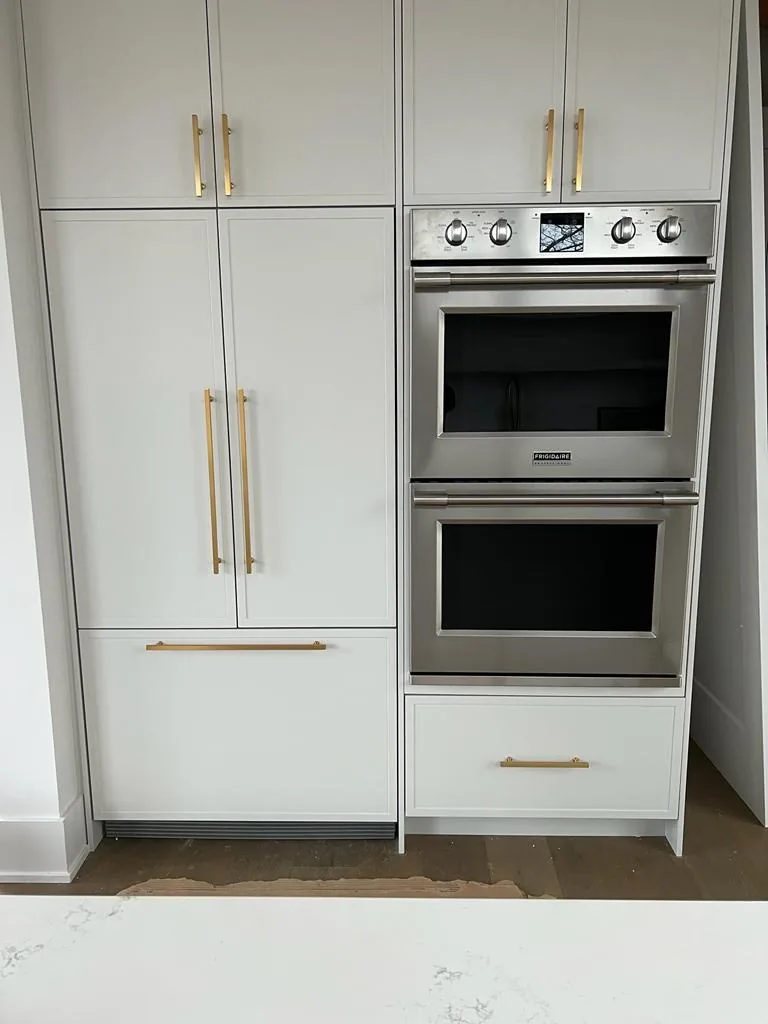 Double wall oven installation in kitchen cabinetry
